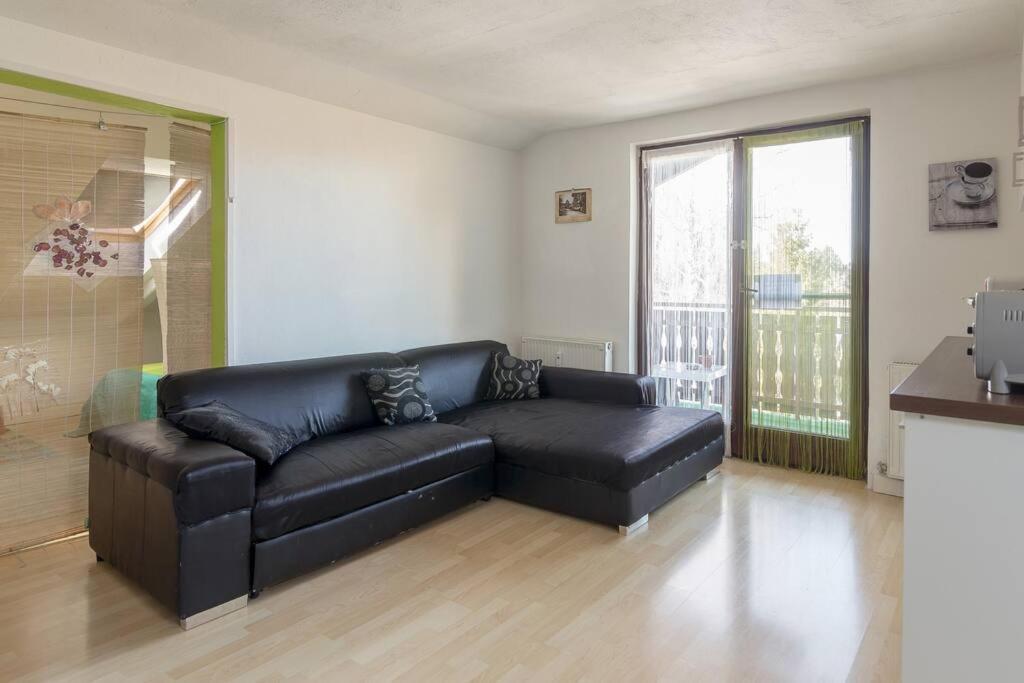 Lovely Spacious 3Room Loft Under Roof-100M2-Touristarea Rauth Екстериор снимка
