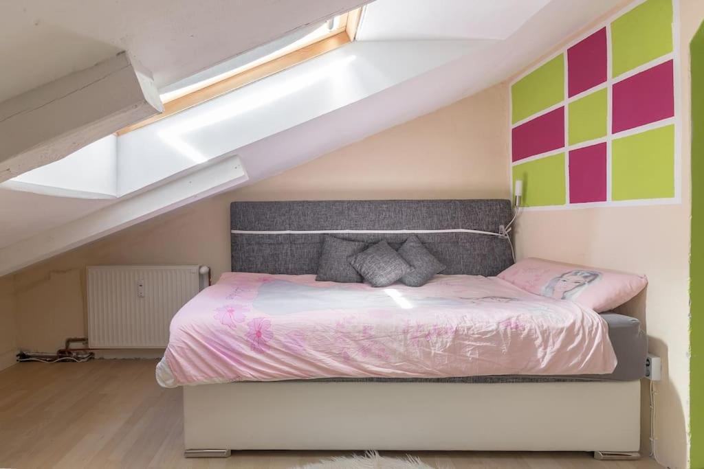 Lovely Spacious 3Room Loft Under Roof-100M2-Touristarea Rauth Екстериор снимка